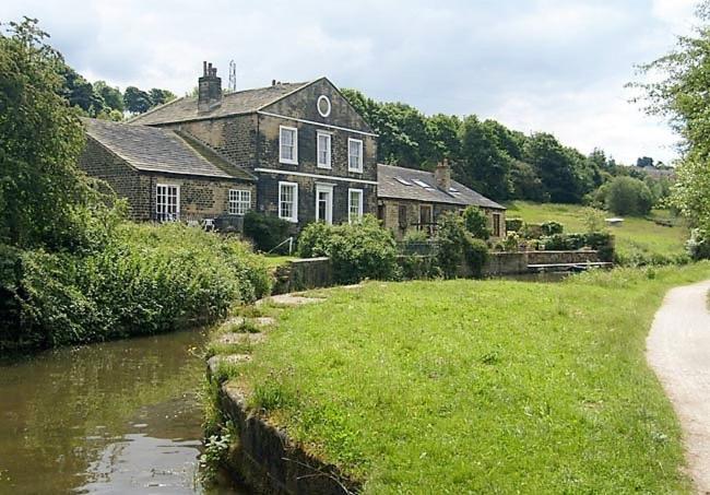 -F5Gh- For Relaxed & Cosy Stay, Free Parking, Wifi Leeds  Exterior photo