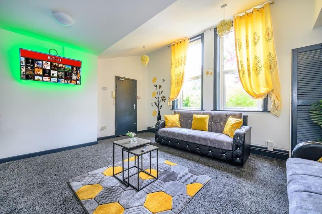 -F5Gh- For Relaxed & Cosy Stay, Free Parking, Wifi Leeds  Exterior photo